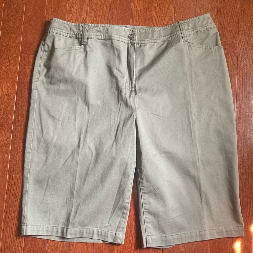 Chico’s Women’s Bermuda Shorts - Picture 7 of 10
